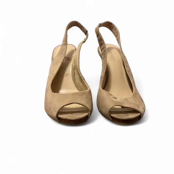 Nine-west Women's Tan and Brown Courts - Picture 2 of 5